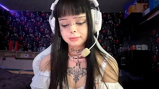 Snapshot of Luna_Sohotti chatting on 03.01.26 Luna Sohotti online show from 03.01.26