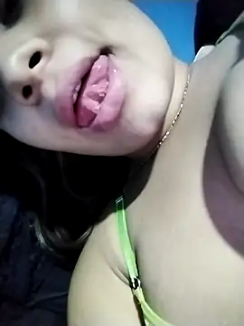 Snapshot of SiaFoxx_ chatting on 02.22.26 SiaFoxx online show from 02.22.26