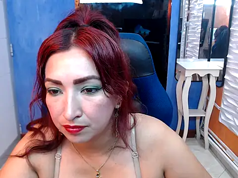 Snapshot of alma_tb1 chatting on 05.06.26 alma tb1 online show from 05.06.26