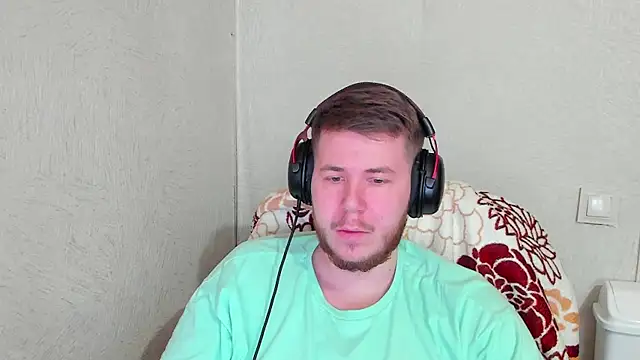 Snapshot of Vibalt chatting on 02.19.26 Vibalt online show from 02.19.26