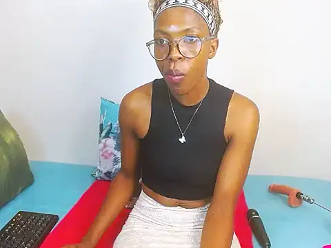 Snapshot of ChocoSlenderXXX chatting on 04.11.26 ChocoSlenderXXX online show from 04.11.26