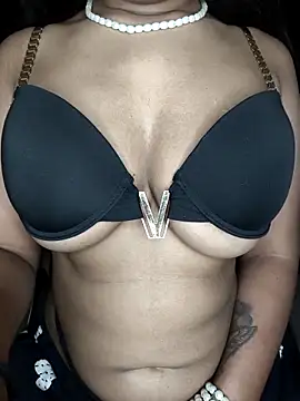 Snapshot of LINNI_3 chatting on 03.01.26 LINNI 3 online show from 03.01.26