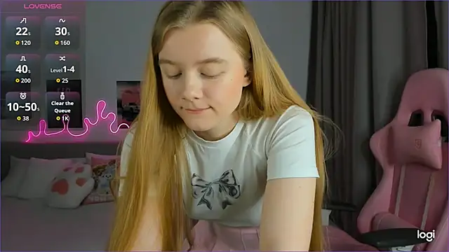 EvaRaee online show from 02.21.26