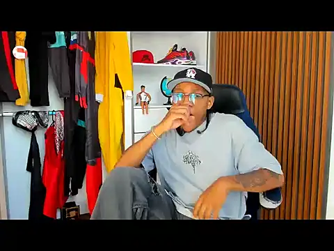 yandi hot online show from 02.17.26