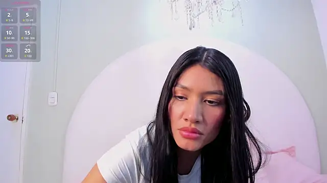 Violett Rosse  online show from 03.04.26