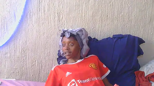 Ebony Colossus online show from 06.14.26