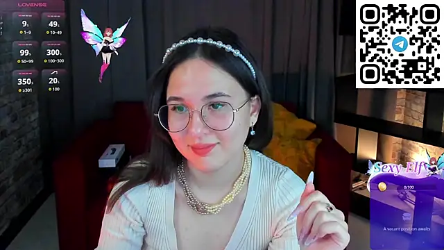 Snapshot of leylamirage chatting on 04.07.26 leylamirage online show from 04.07.26