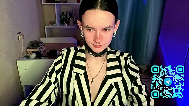 MabelDefina online show from 04.12.26