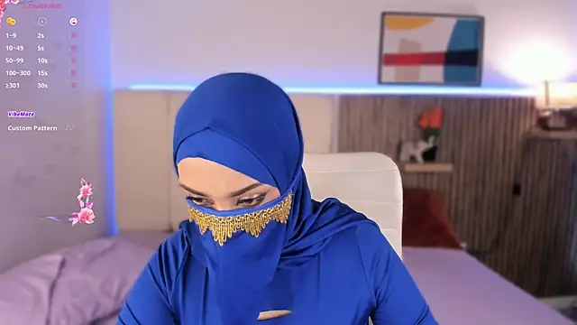 Layla Sahar online show from 02.17.26