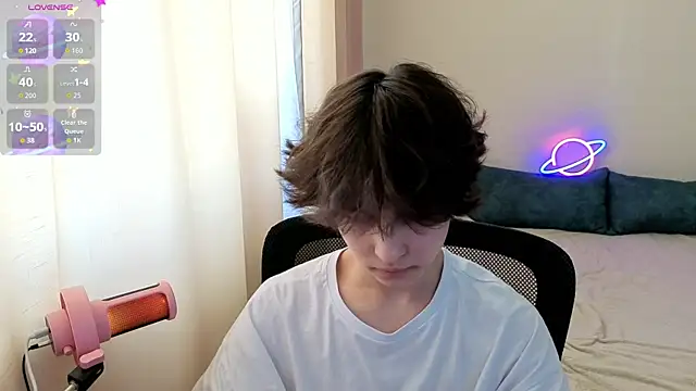  LukaHayes  online show from 04.10.26