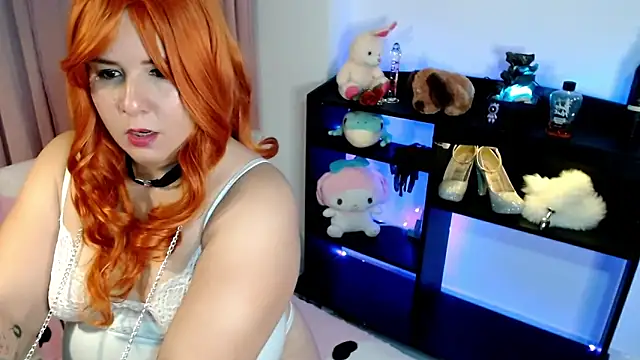 Queen Genevieve online show from 05.08.26