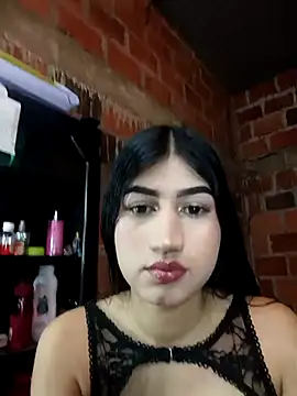 Julianiss online show from 02.24.26