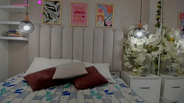 Snapshot of Mia_Bailey_ chatting on 03.27.26 Mia Bailey online show from 03.27.26