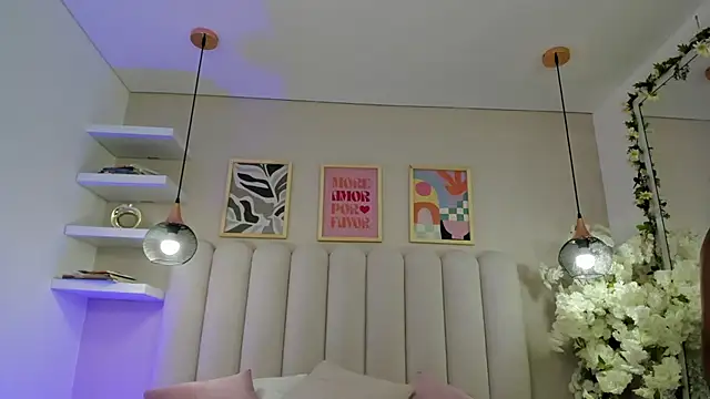 Snapshot of Mia_Bailey_ chatting on 04.07.26 Mia Bailey online show from 04.07.26