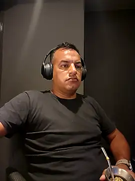 Valenthe26 online show from 03.03.26