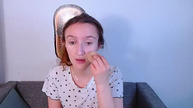 Snapshot of miay_here_ chatting on 05.30.26 miay here online show from 05.30.26