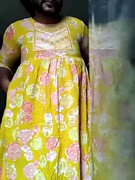 Snapshot of scrossdresser7 chatting on 02.20.26 scrossdresser7 online show from 02.20.26