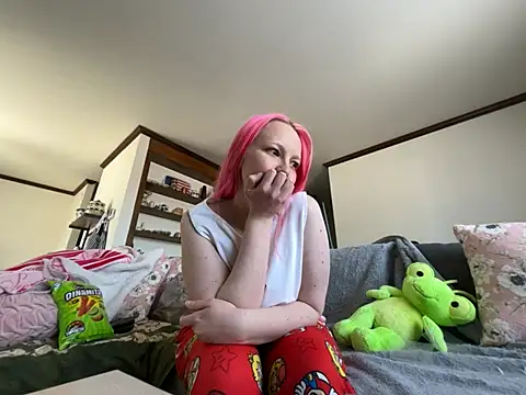 Snapshot of pinkhairfun16 chatting on 03.01.26 pinkhairfun16 online show from 03.01.26