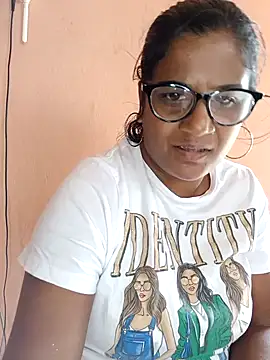 indianstrawberrylips4u online show from 03.10.26