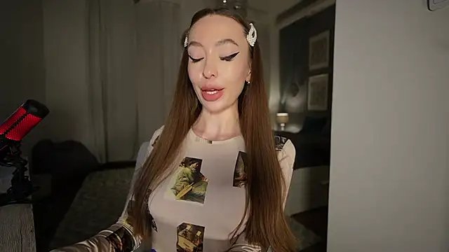 Snapshot of supreme_dominatrix chatting on 03.18.25 supreme dominatrix online show from 03.18.25