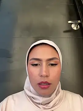 Snapshot of Darsha_Khemu chatting on 05.27.26 Darsha Khemu online show from 05.27.26