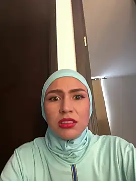 Snapshot of Darsha_Khemu chatting on 05.29.26 Darsha Khemu online show from 05.29.26