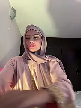Snapshot of Darsha_Khemu chatting on 07.17.26 Darsha Khemu online show from 07.17.26