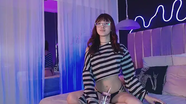 alixx von d online show from 03.27.26