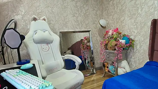 SelinaRussell online show from 05.16.26