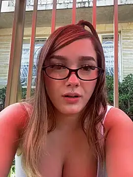 Snapshot of Lia_millerl chatting on 02.28.26 Lia millerl online show from 02.28.26