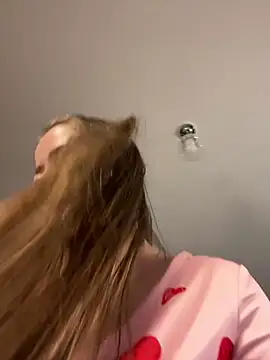 clarabarness15 online show from 02.28.26