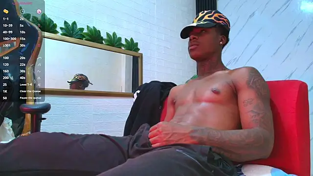 Snapshot of toower_ chatting on 02.24.26 toower online show from 02.24.26