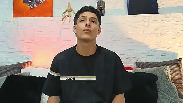 Snapshot of Eliassalvatore_ chatting on 05.20.26 Eliassalvatore online show from 05.20.26