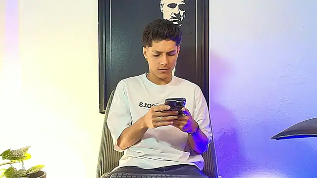 Snapshot of Eliassalvatore_ chatting on 07.01.26 Eliassalvatore online show from 07.01.26