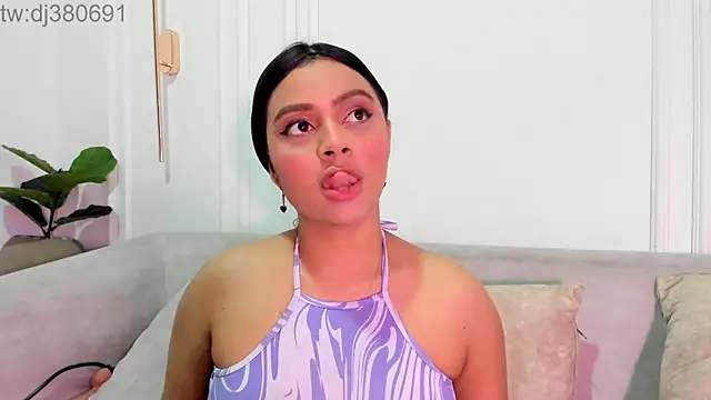 DulceQueen1 online show from 04.08.26