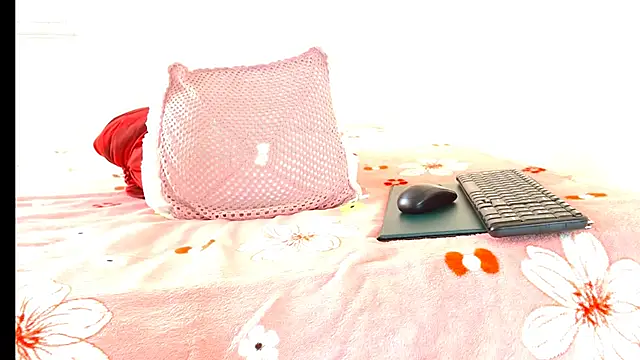 valkahot20 online show from 03.20.26