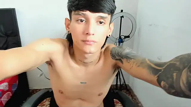 BOY-767 online show from 04.17.26