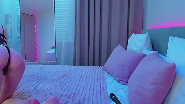 Snapshot of Rossy_X chatting on 04.09.26 Rossy X online show from 04.09.26