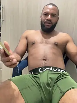 Snapshot of el_guille1 chatting on 02.26.26 el guille1 online show from 02.26.26