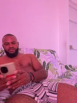 Snapshot of el_guille1 chatting on 03.16.26 el guille1 online show from 03.16.26