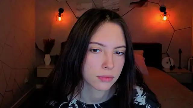 Snapshot of elise_robbie chatting on 03.22.26 elise robbie online show from 03.22.26