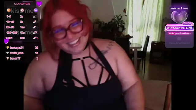 Snapshot of MagicCurves chatting on 05.27.26 MagicCurves online show from 05.27.26