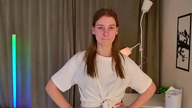 Snapshot of PinkClou9 chatting on 04.08.26 PinkClou9 online show from 04.08.26