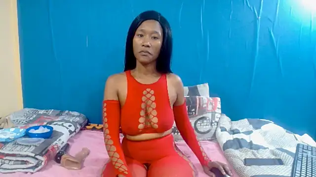 Snapshot of QueenYc chatting on 04.07.26 QueenYc online show from 04.07.26