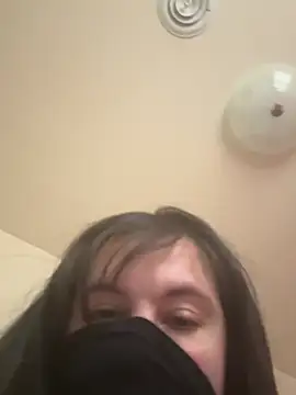 Snapshot of h_oney4411 chatting on 02.18.26 h oney4411 online show from 02.18.26