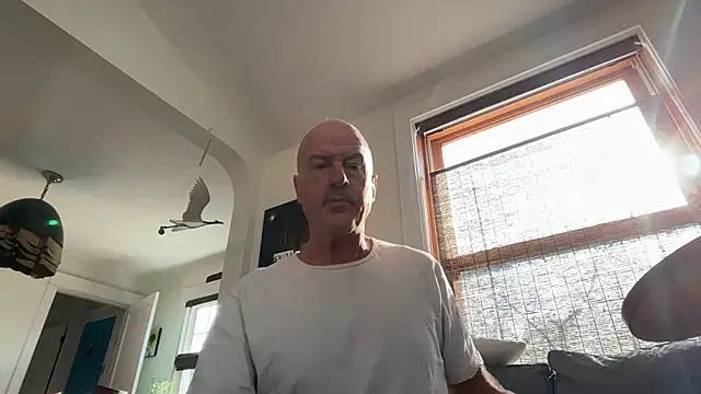 Snapshot of Guy__Grey chatting on 03.20.26 Guy Grey online show from 03.20.26