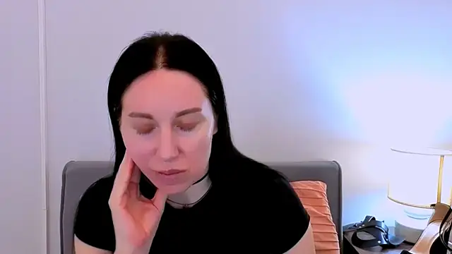 MiaFair online show from 03.04.26