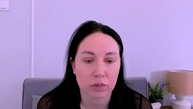 Snapshot of MiaFair chatting on 05.13.26 MiaFair online show from 05.13.26