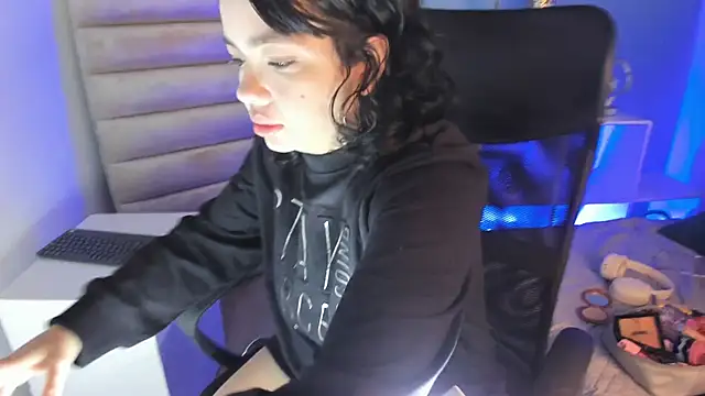 Snapshot of April_Swett chatting on 03.12.26 April Swett online show from 03.12.26