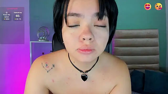 Snapshot of April_Swett chatting on 03.25.26 April Swett online show from 03.25.26